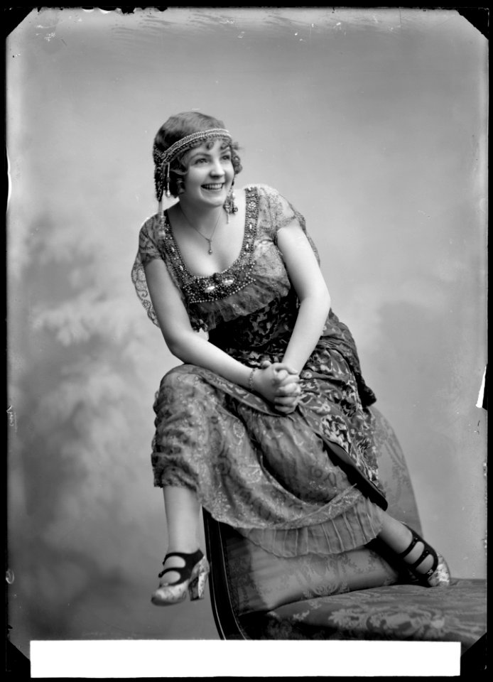 Anna-Lisa Lindzén in Fröken Tralala at Folkteatern 1915 - SMV - GL108