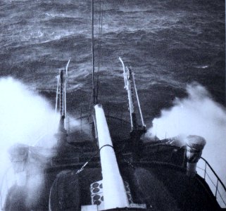 Bow of warship in agitated sea-Bougault-img 3147