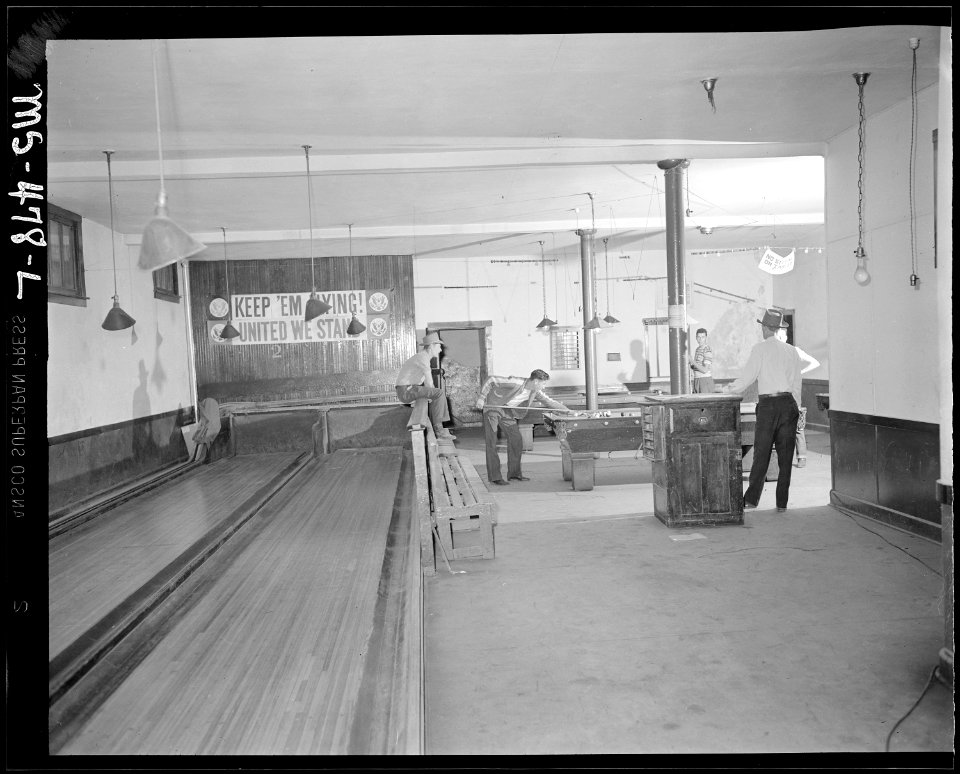 Bowling alley and pool hall in recreation building in the town. United States Fuel Company, King Mine, Hiawatha... - NARA - 540437