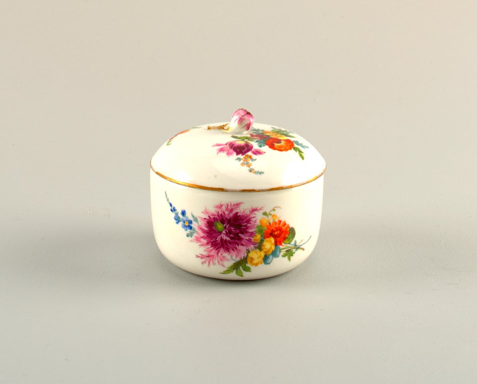 Box And Cover, ca. 1745 (CH 18350213)