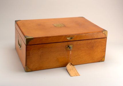 Box (USA), 1880 (CH 18806211) photo