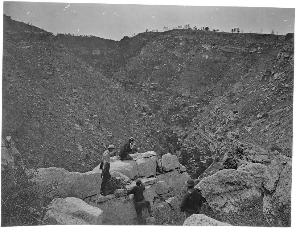 Box Elder Canyon. South of Glenrock. Converse County, Wyoming. - NARA - 516881