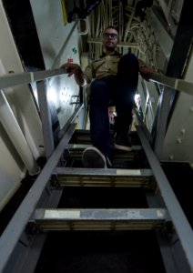 Boy Scouts of America tour aboard USS Sentry (MCM 3) 151205-N-CJ186-420