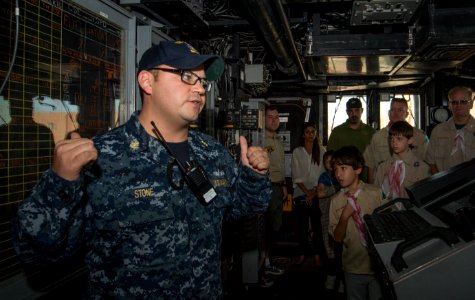 Boy Scouts of America tour aboard USS Sentry (MCM 3) 151205-N-CJ186-378