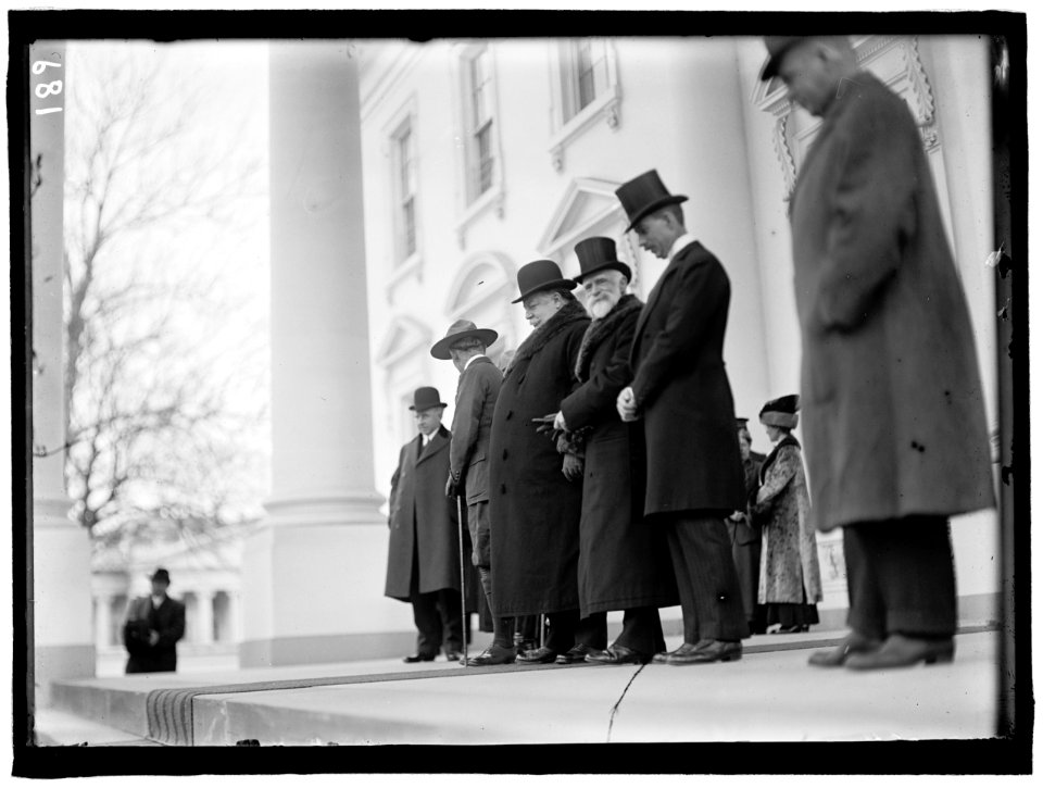 BOY SCOUTS. VISIT OF SIR ROBERT BADEN-POWELL TO D.C. C.H. LIVINGSTONE; BADEN-POWELL; TAFT; AMB. BRYCE; UNIDENTIFIED; JAMES SLOANE LCCN2016863512