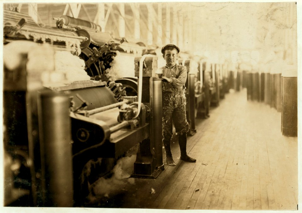 Boy Sweeper, Lincoln Cotton Mills, Evansville, Ind. Carding Machines- Floor Slippery. (See report for conditions.) LOC cph.3b37794