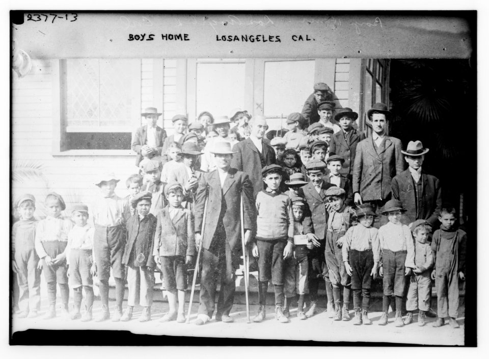 Boy's home, L.A., Calif. LCCN2014690223