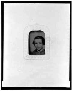 Boy, bust portrait LCCN2006688326
