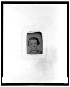 Boy, bust portrait LCCN2006688324