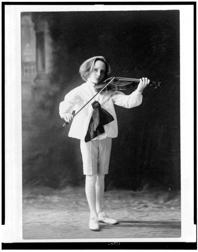 Boy, standing, full-length, facing slightly right, playing violin) - C.A. Scherer, N.Y LCCN95502767