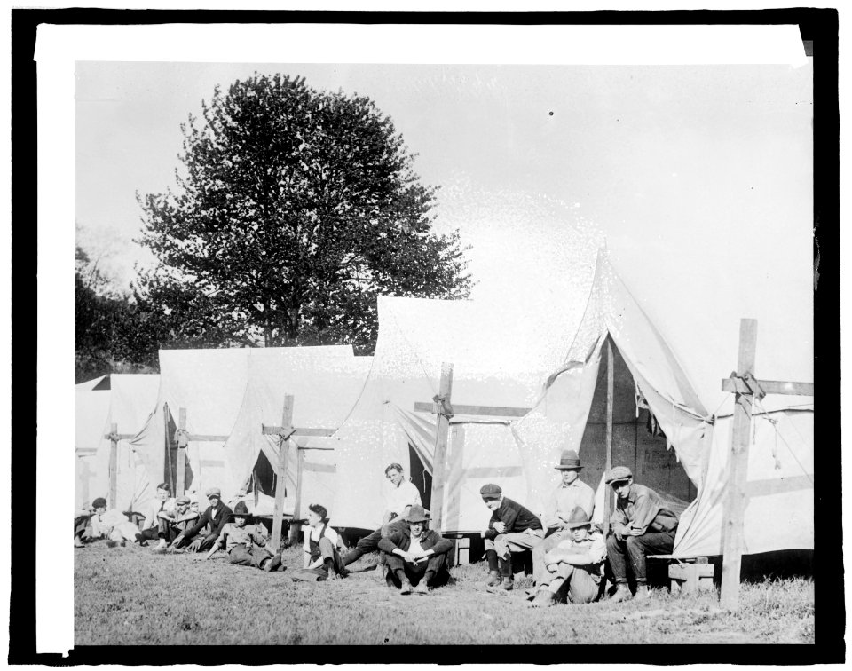 Boys working Reserve LCCN2016826245