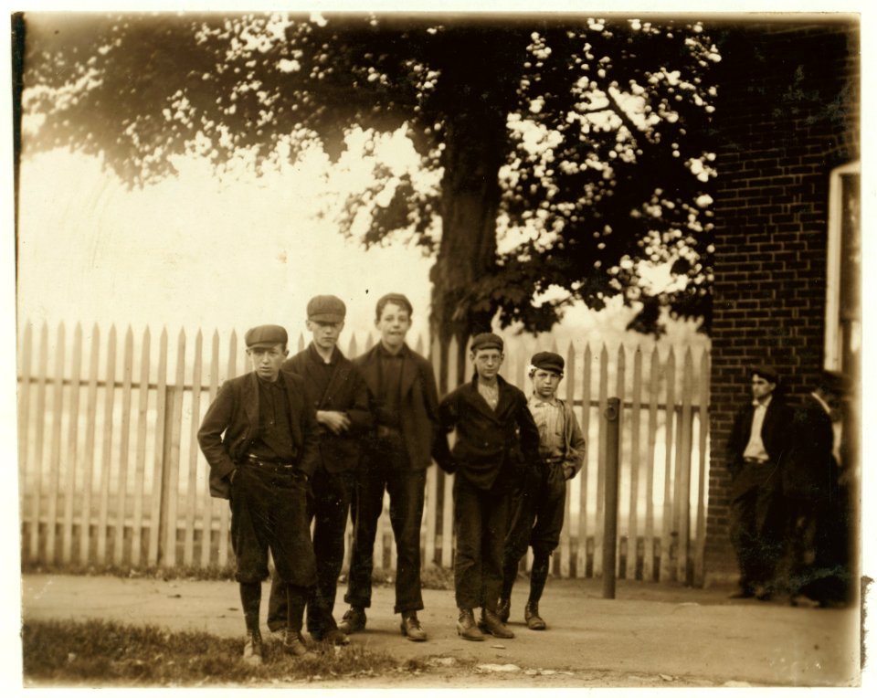Boys working in Holden-Leonard Co., Bennington, Vt. 3 Smallest boys are- Louis Godbout, 132 Lincoln Street; John Friedman, 120 Lincoln Street; Joe Lacroix, 110 Lincoln Street. LOC nclc.01832