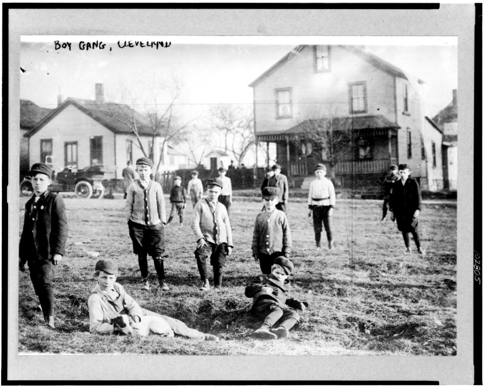 Boys' gang, Cleveland, Ohio LCCN92504966