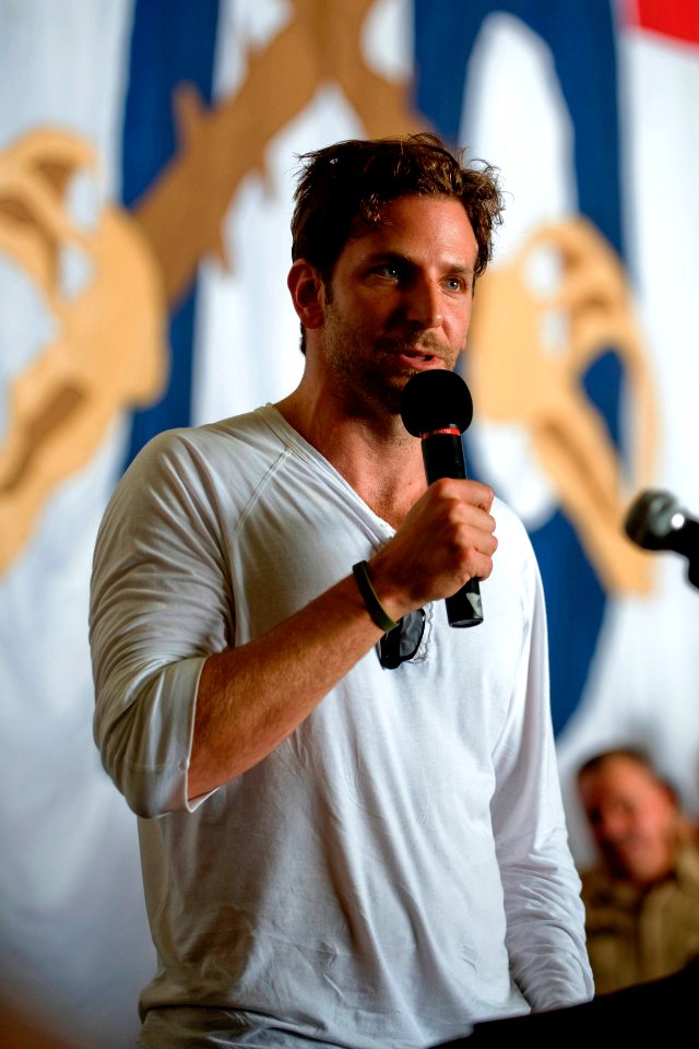 Bradley Cooper, July 2009
