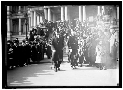 BRADDOCK, HAROLD. DIRECTOR, SAVINGS DIVISION, WAR LOAN ORGANIZATION, TREASURY DEPT.,1917 LCCN2016864215