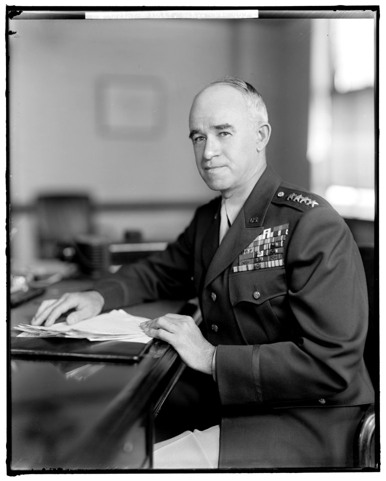 BRADLEY, OMAR. GENERAL LCCN2016862782