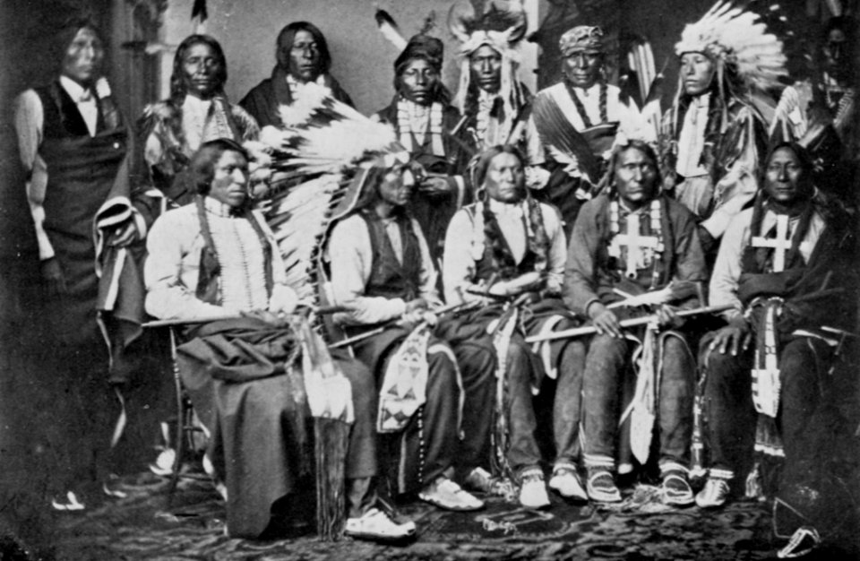 Brady, Mathew B. - Häuptlinge des Sioux Indianerstammes – Rote Wolke (Zeno Fotografie)