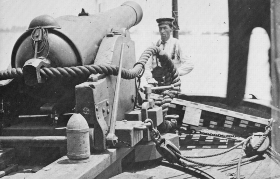 Brady, Mathew B. - Hundert Pfund Kanone auf einem Dampfer der Rebellen (Zeno Fotografie)