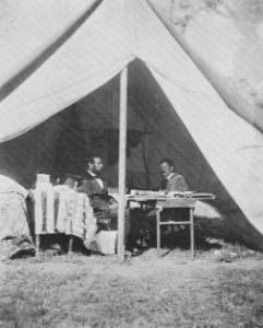 Brady, Mathew B. - Präsident Lincoln in General McClellans Zelt (Zeno Fotografie)