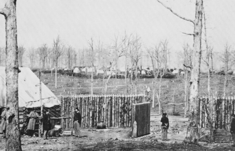 Brady, Mathew B. - Siedler Farm und Lagerplatz der 50. New York Pioniereinheit (Zeno Fotografie)