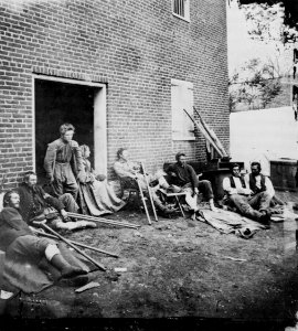 Brady, Mathew B. - Verwundete der Union bei Fredericksburg (Zeno Fotografie)