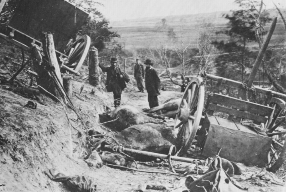 Brady, Mathew B. - Wirkung von explodierten Geschossen (Zeno Fotografie)