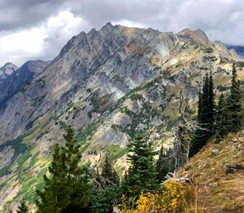 Brahma Peak from Little Giant Pass photo