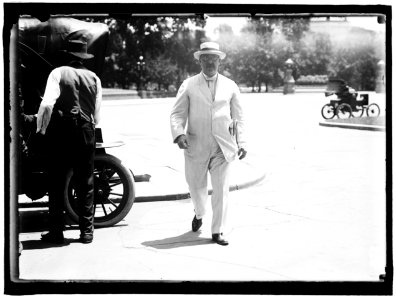 BRANDEGEE, FRANK BOSWORTH. REP. FROM CONNECTICUT, 1902-1905; SENATOR, 1905-1924 LCCN2016863342