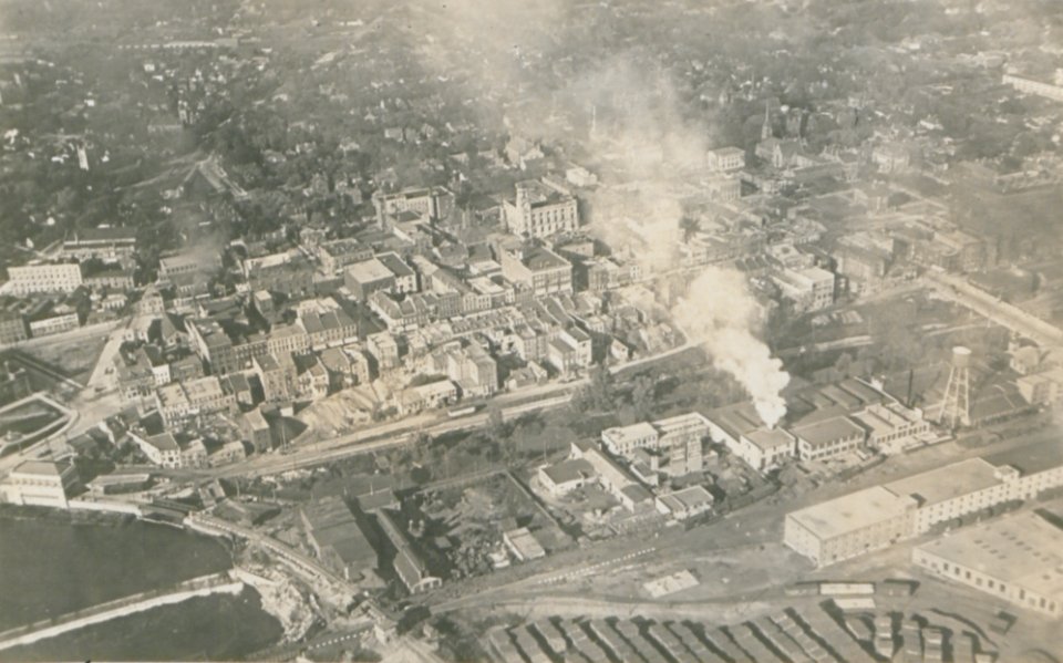Brantford Ontario from the Air (HS85-10-36572)