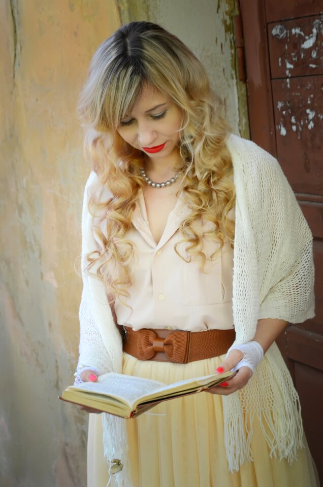 Fashion portrait cap