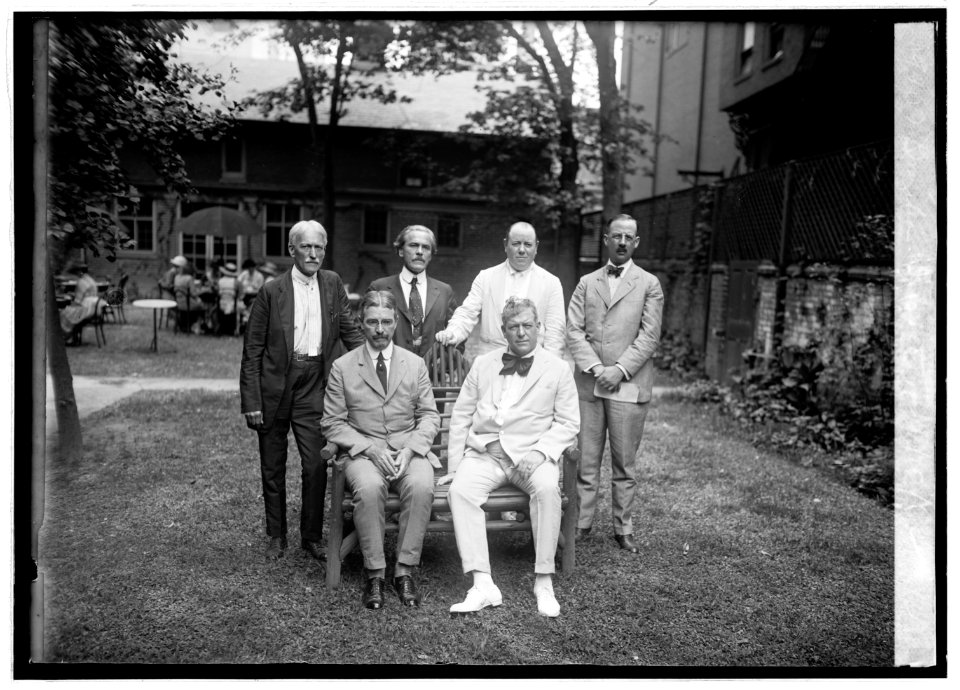 Brazilian delegates, 7-10-22 LCCN2016846548