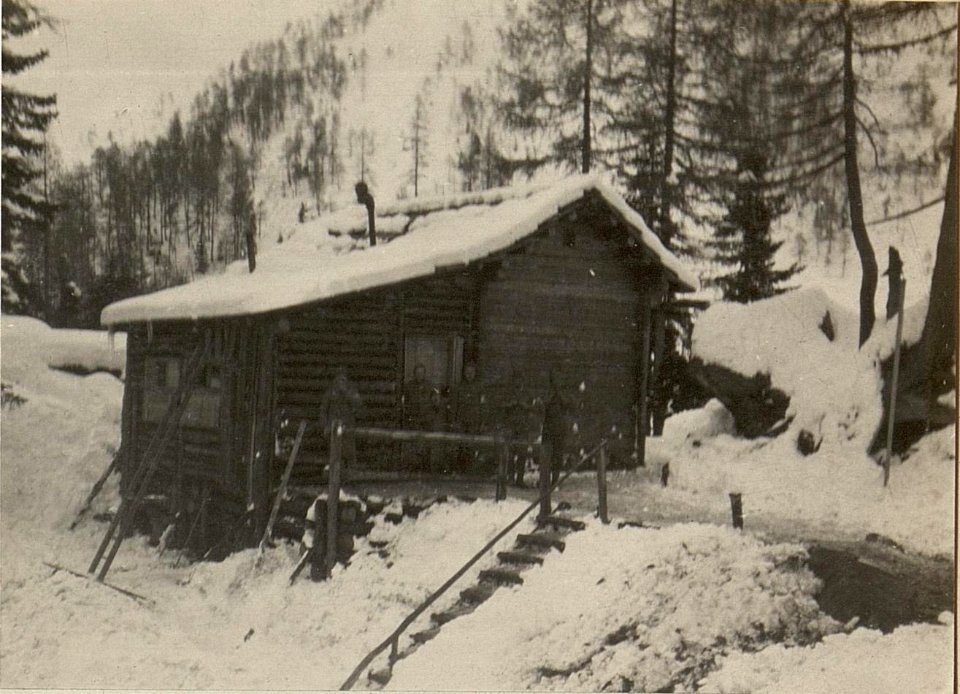 Brennerhütte, Blick auf den Hilfsplatz, Kote 1651. (BildID 15471793)