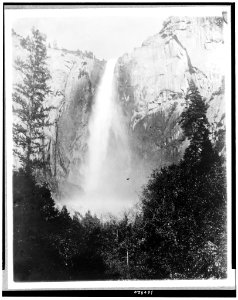 Bridalveil Fall, Yosemite National Park, California LCCN90715602