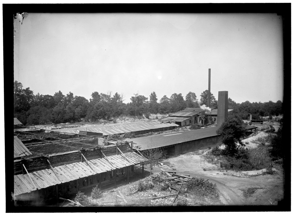 BRICK YARD BELOW MOUNT VERNON LCCN2016866648