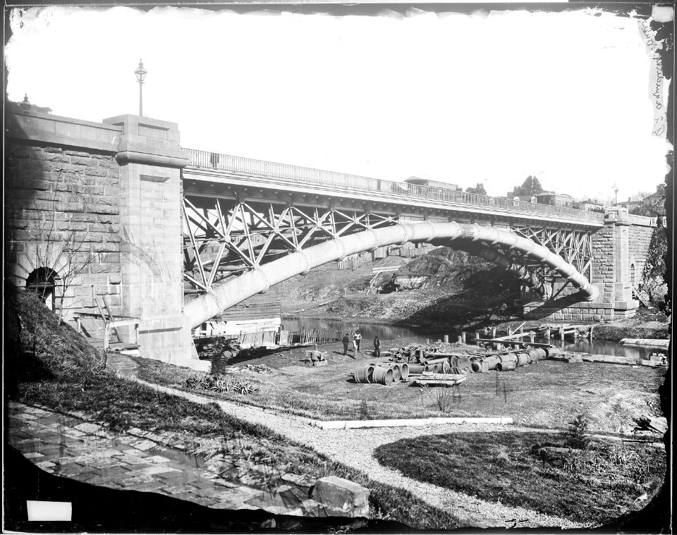 Bridge across Rock Creek, on Line of Penn. Ave., carrying Washington Aqueduct. - NARA - 528917
