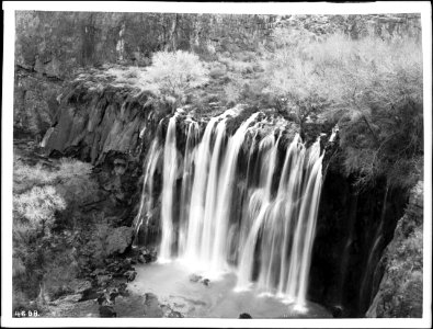 Bridal Veil Falls, Cataract Canyon, Havasu Canyon, Arizona, ca.1900 (CHS-4688)