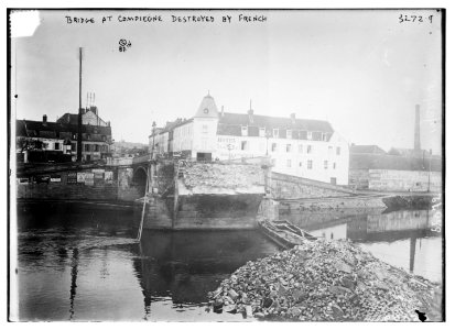 Bridge at Compiegne destroyed by French LCCN2014697884