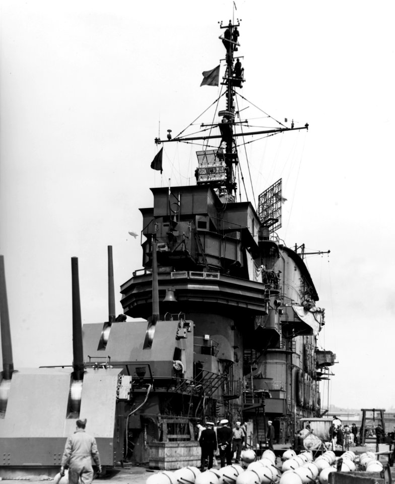 Bridge of USS Saratoga (CV-3) on 14 May 1942