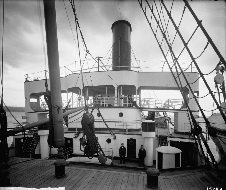Bridge of the 'Saxonia' (1900) RMG G10533