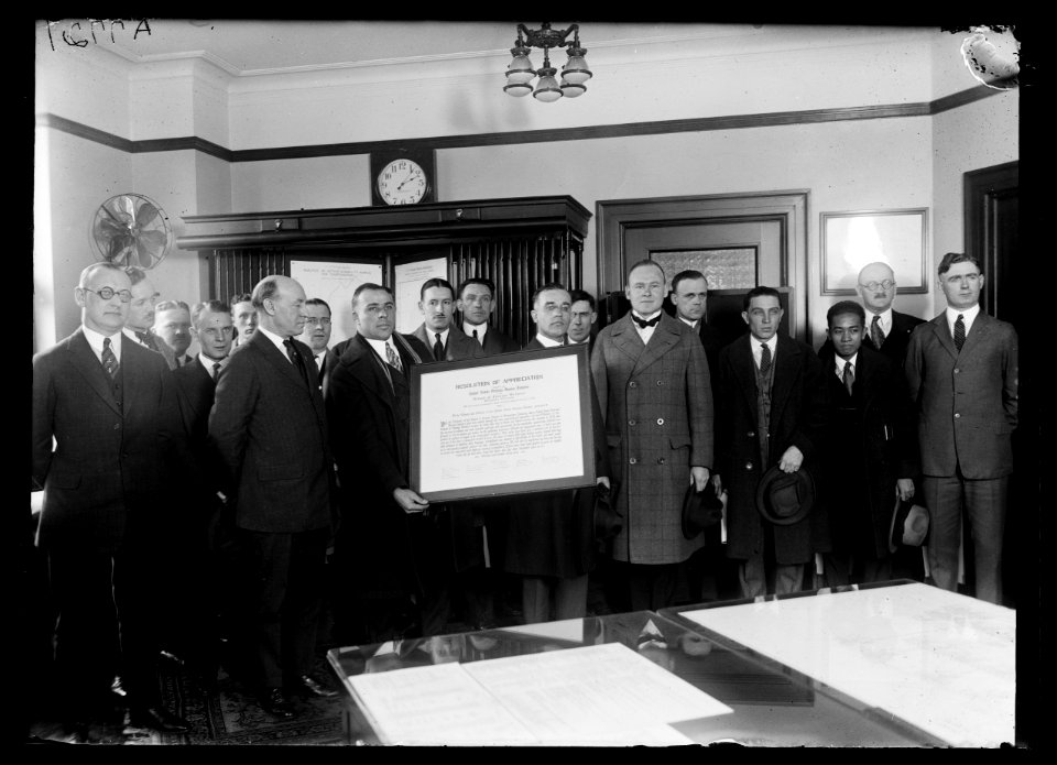 Brig. Gen. Frank T. Hines, Director of the Veterans Bureau, receiving a delegation of 15 disabled veterans LCCN2016887074