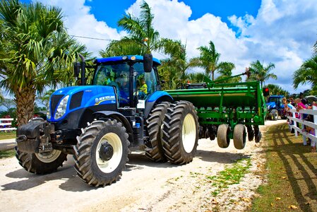 Big machine new holland equipment