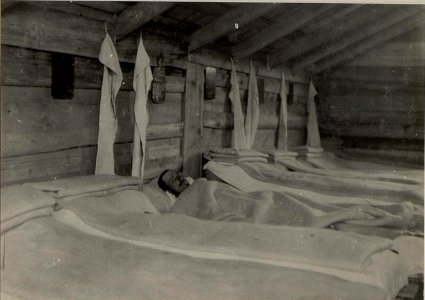 Brigade-Sanitätsanstalt Mauthen. Reserve Spital 2-7. Isolierbaracken, Innenansicht. (BildID 15471681)