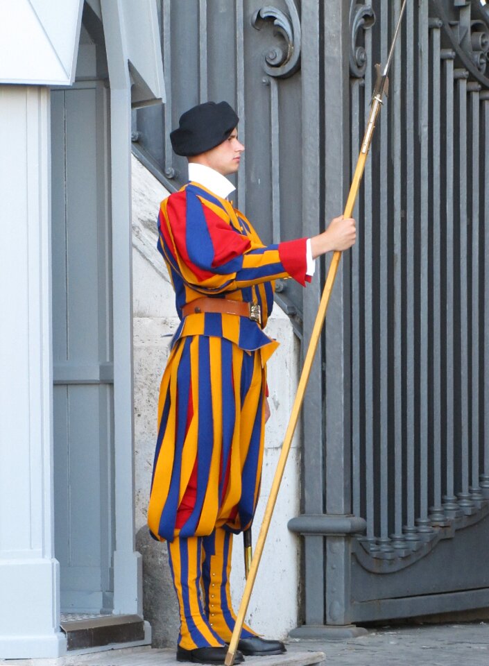 Honor guard uniforms swiss guardsman