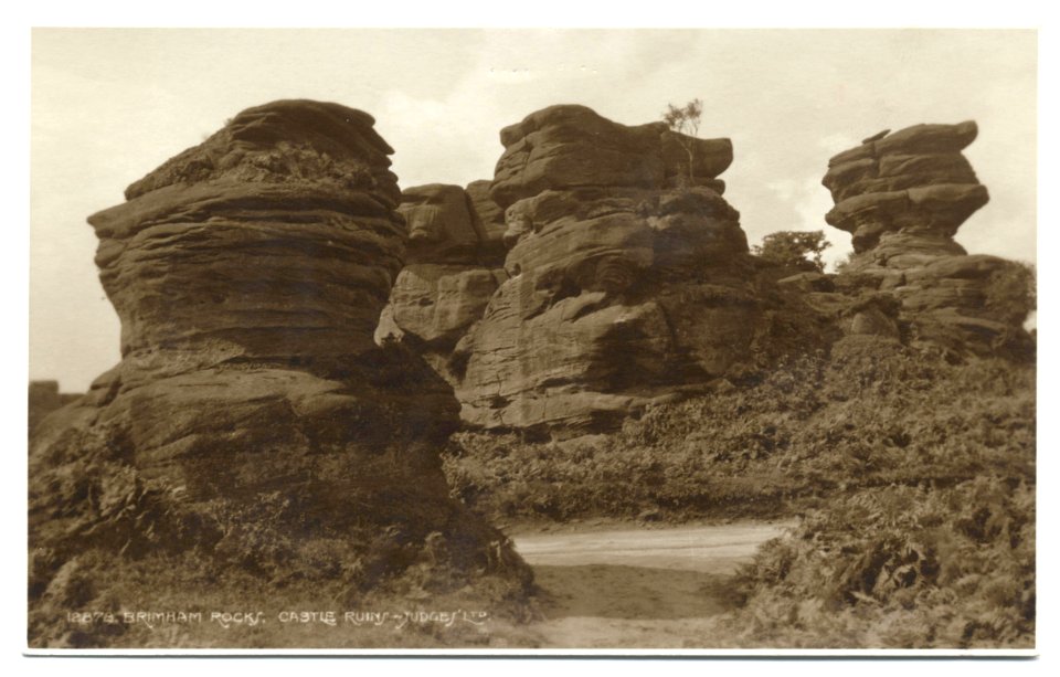 Brimham Rocks - vintage postcard (20) 001