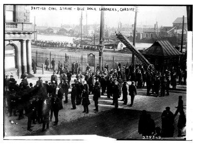 British coal strike - idle dock laborers, Cardiff LCCN2014690347