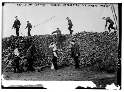 British coal strike - building up reserves for Midland Railway LCCN2014690349