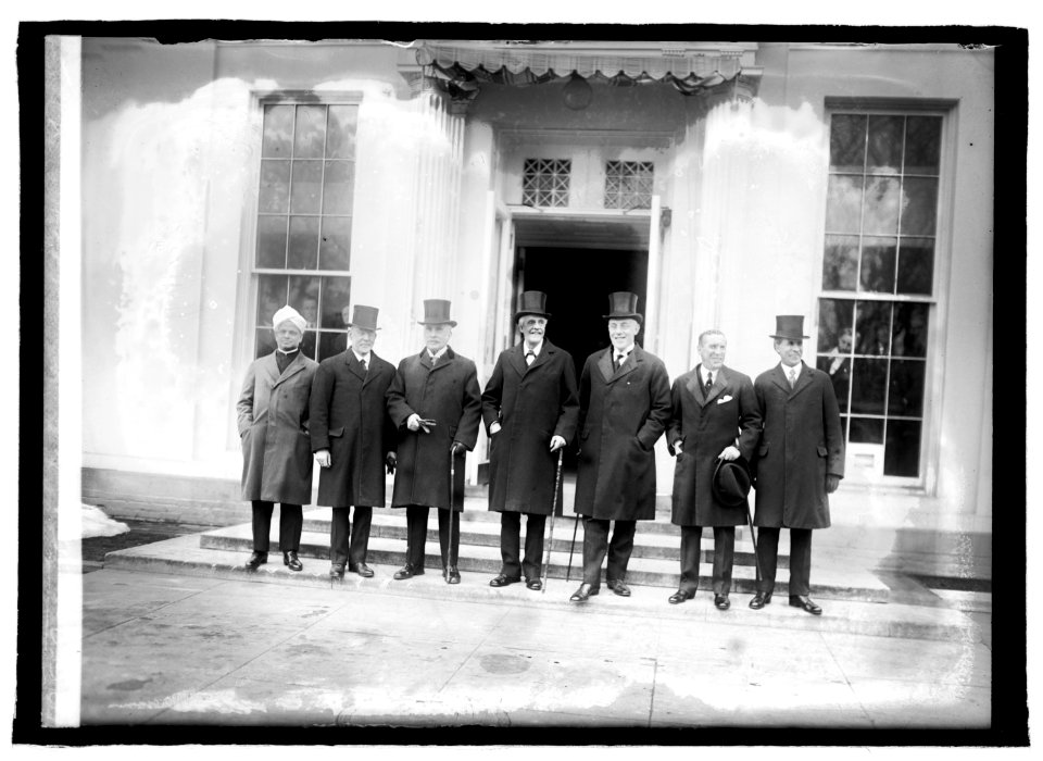 British Delegation at White House, 2-4-22 LCCN2016846038