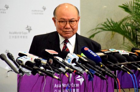 Chief-executive-election-candidates-last-debate-5
