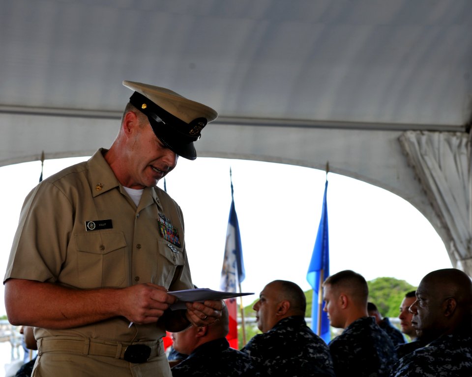 Chief Selectees Honor Navy Chief Heritage During CPO Pride Week 160907-N-ON468-055