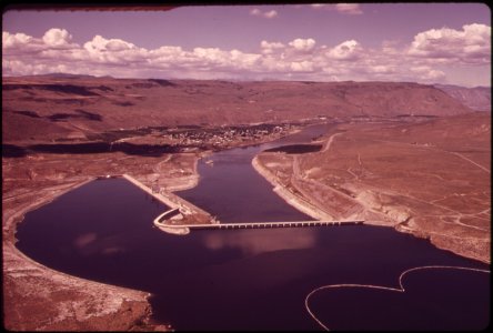 Chief-joseph-dam-on-the-upper-columbia-river-051973 4271561999 o